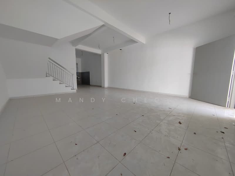 Terraced House for Sale in Taman Kundang Jaya (Rawang) - Mandy Cheow - Interior - PropertyGuru.com.my