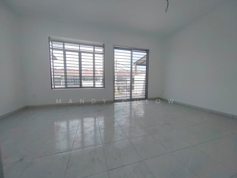 Terraced House for Sale in Taman Kundang Jaya (Rawang) - Mandy Cheow - Interior - PropertyGuru.com.my