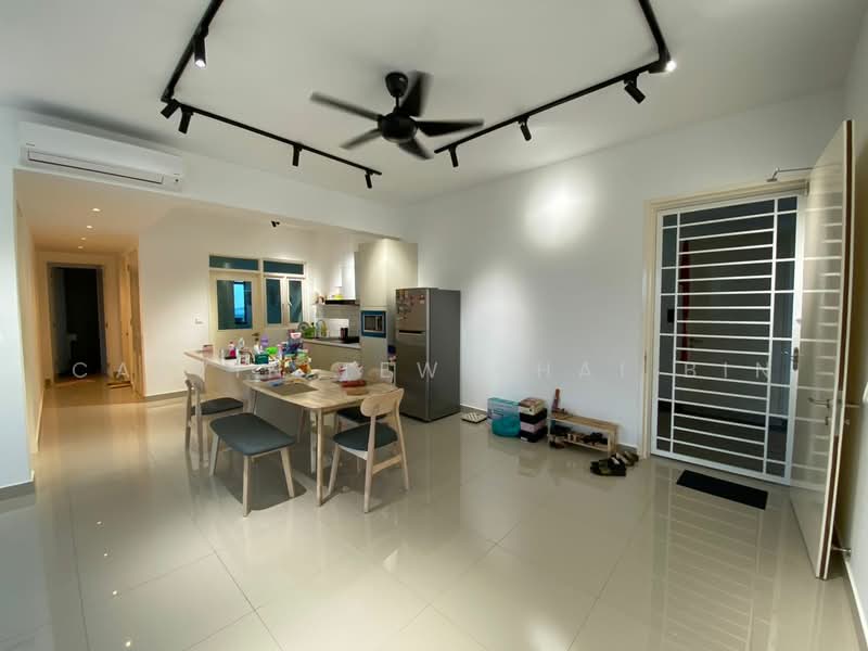 Servis Apartment untuk Disewa di East Parc @ Manjalara - Calvin Tew Khai Bin - Kitchen & Dining Area - PropertyGuru.com.my