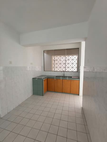 Condominium for Sale at Kelana D'Putera - Jc Lee - Kitchen - PropertyGuru.com.my