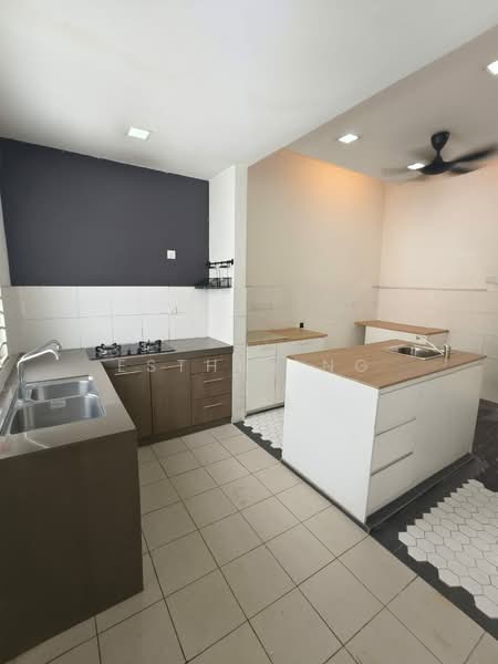 Rumah Teres 2-Tingkat untuk Disewa di Kemuning Utama (Shah Alam) - Esther Ng - Kitchen - PropertyGuru.com.my