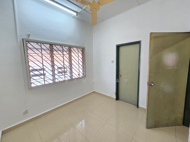 Rumah Teres 2-Tingkat untuk Dijual di Kampung Batu Muda (Batu Caves) - Kathy Yap - PropertyGuru.com.my