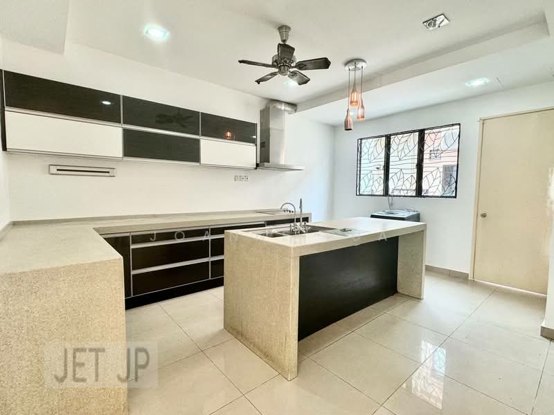 Rumah Teres 2 Tingkat untuk Dijual di Bandar Bukit Tinggi (Klang) - Joanne Pua - Kitchen - PropertyGuru.com.my