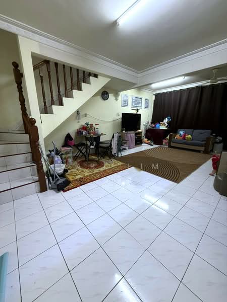 Rumah Teres 2-Tingkat untuk Dijual di Taman Pelangi (Johor Bahru) - Karl Lim - Living Room - PropertyGuru.com.my
