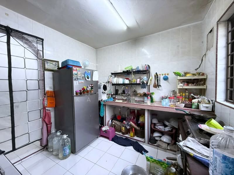Rumah Teres 2-Tingkat untuk Dijual di Taman Pelangi (Johor Bahru) - Karl Lim - Kitchen - PropertyGuru.com.my