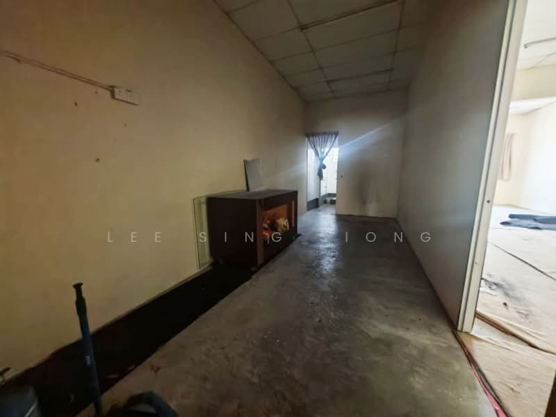 Kedai untuk Disewa di Sungai Buloh (Selangor) - Lee Sing Siong - Interior - PropertyGuru.com.my