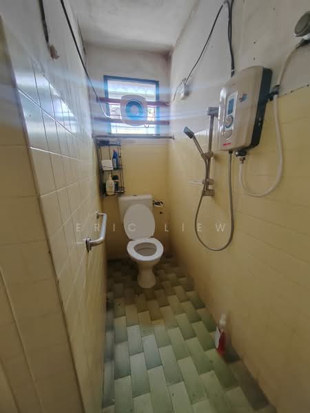 2-storey Terraced House for Sale in Taman Muda (Ampang) - Eric Liew - Bathroom - PropertyGuru.com.my