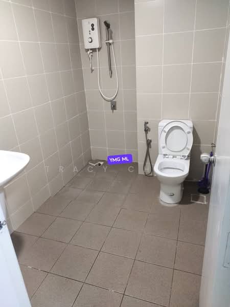 Service Residence for Rent at i-SOHO @ i-City - Tracy Chua - Bathroom - PropertyGuru.com.my