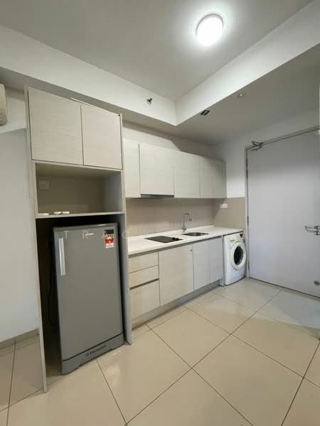 Service Residence for Rent at i-SOHO @ i-City - Tracy Chua - Kitchen - PropertyGuru.com.my