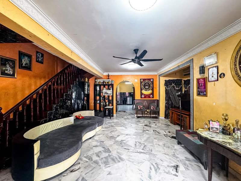 Rumah Teres 2 Tingkat untuk Dijual di Bandar Country Homes (Rawang) - Amzar Faiz - PropertyGuru.com.my