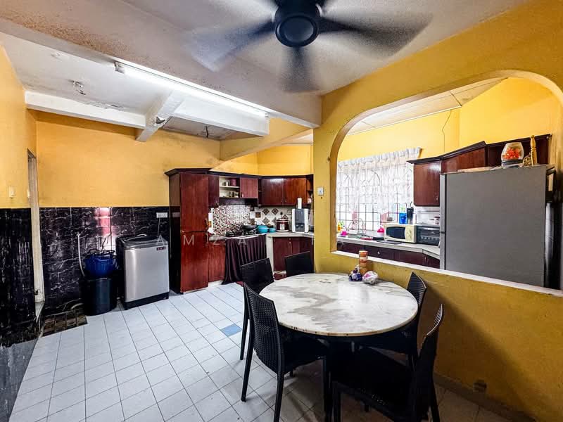 Rumah Teres 2 Tingkat untuk Dijual di Bandar Country Homes (Rawang) - Amzar Faiz - PropertyGuru.com.my