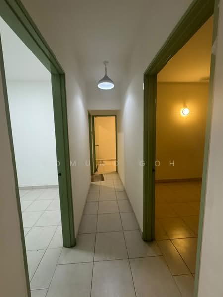 Pangsapuri untuk Dijual di Suria Permai - Edmund Goh - Corridor - PropertyGuru.com.my