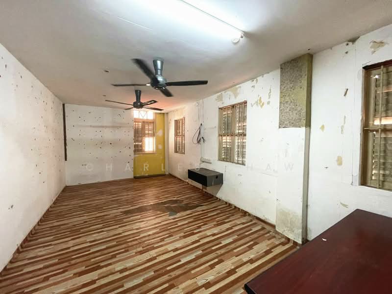 Shop for Rent in George Town (Penang) - Charles Chaw - Interior - PropertyGuru.com.my