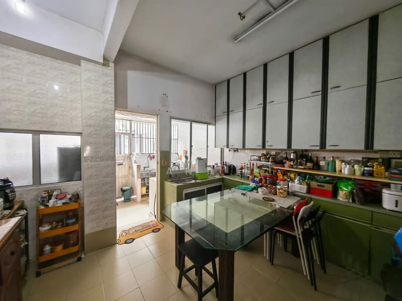 Rumah Teres 2 Tingkat untuk Dijual di SS2 (Petaling Jaya) - Ivan Lee - Kitchen - PropertyGuru.com.my