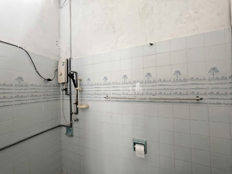 Rumah Teres 2 Tingkat untuk Dijual di SS2 (Petaling Jaya) - Ivan Lee - Bathroom - PropertyGuru.com.my