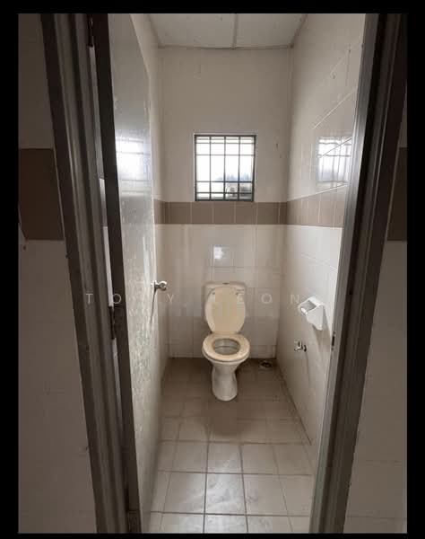 Shop for Rent in Denai Alam (Shah Alam) - Tony Leong - Bathroom - PropertyGuru.com.my