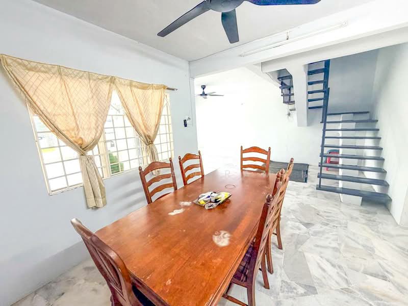 Rumah Teres 2-Tingkat untuk Dijual di Taman Minang (Cheras) - Luqman Ramli - Dining Room - PropertyGuru.com.my