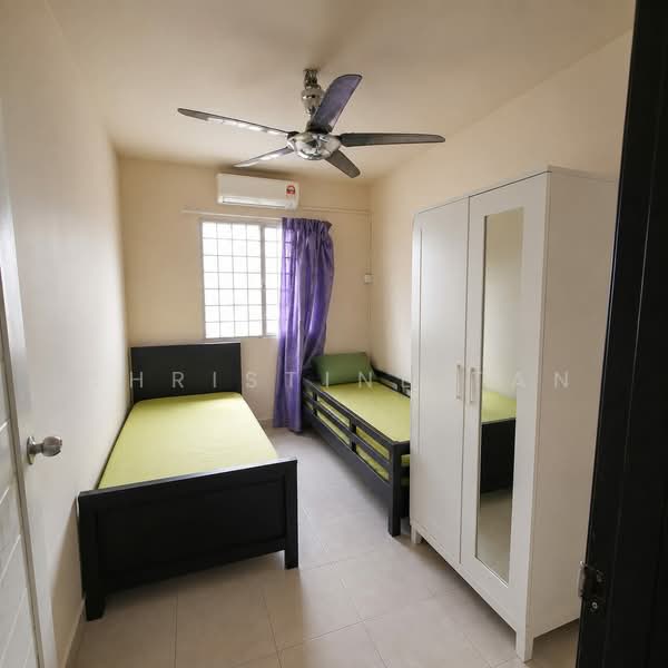 Pangsapuri untuk Dijual di Damai Apartment - Christine Tan - Bedroom - PropertyGuru.com.my