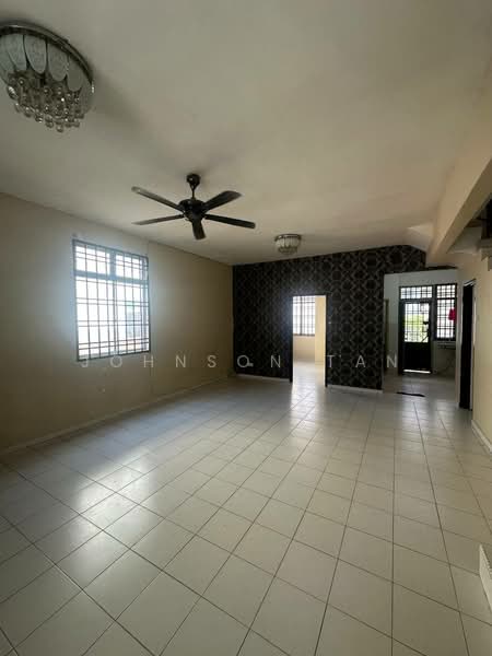 Rumah Teres untuk Dijual di Taman Pulai Jaya (Kulai) - Johnson Tan - Living Room - PropertyGuru.com.my