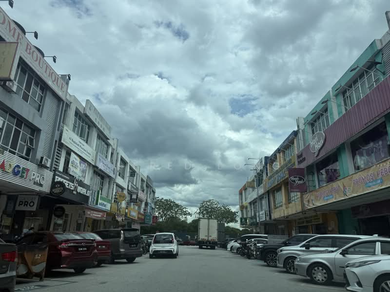 Office for Rent in Taman Sri Serdang (Seri Kembangan) - Alfred Long - Exterior - PropertyGuru.com.my