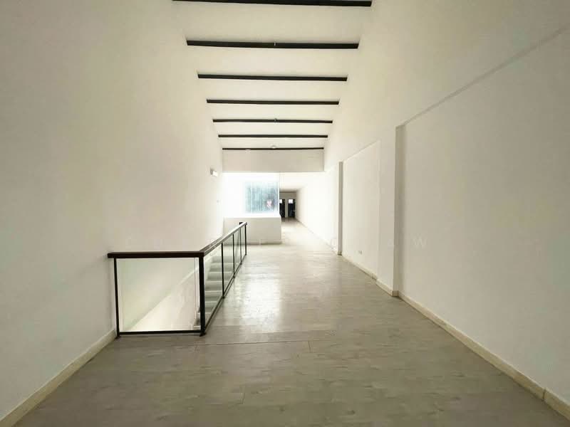Pejabat untuk Disewa di George Town (Penang) - Charles Chaw - Corridor - PropertyGuru.com.my