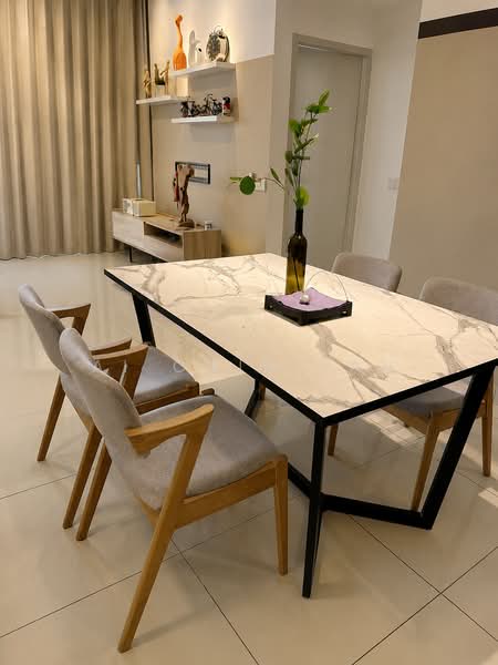 Servis Apartment untuk Disewa di Setia City Residences - Ai Chin Tan - Dining Room - PropertyGuru.com.my