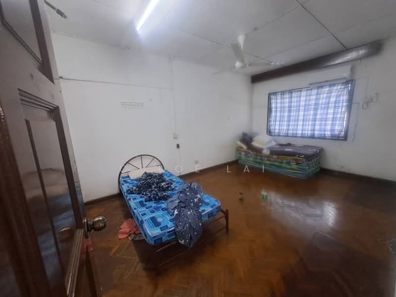 Rumah Banglo untuk Disewa di Taman Pelangi (Johor Bahru) - Chloe Lai - Bedroom - PropertyGuru.com.my