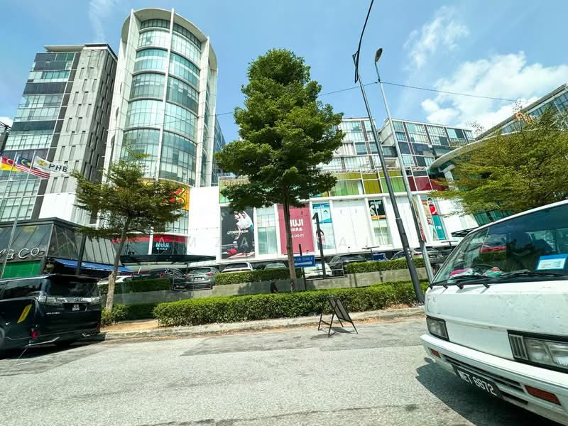 Service Residence for Sale at Empire Subang - Amzar Faiz - PropertyGuru.com.my