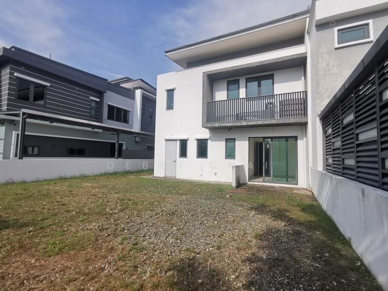Rumah Berkembar untuk Dijual di D'Island (Puchong) - Debby Chai - Exterior - PropertyGuru.com.my