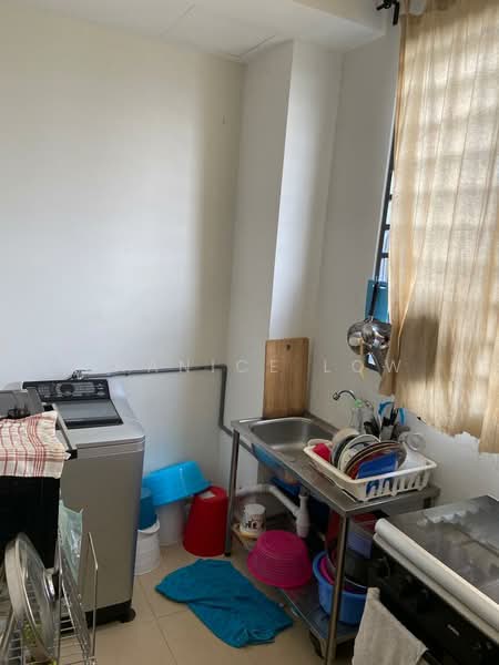 Condominium for Sale at X2 Residency - Shanice Low - Kitchen - PropertyGuru.com.my