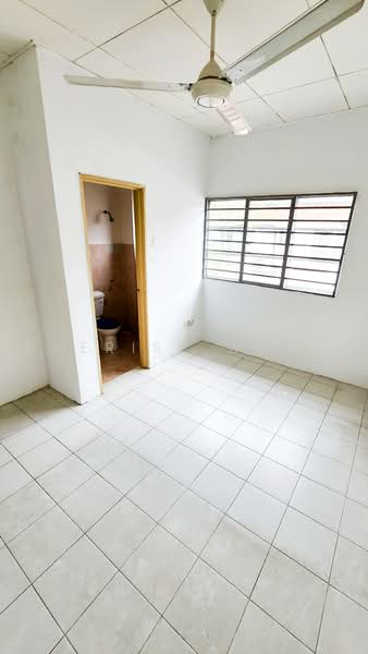 Rumah Teres 2 Tingkat untuk Dijual di Taman Damai Utama (Bandar Kinrara) - Sherise Wong - Bathroom - PropertyGuru.com.my