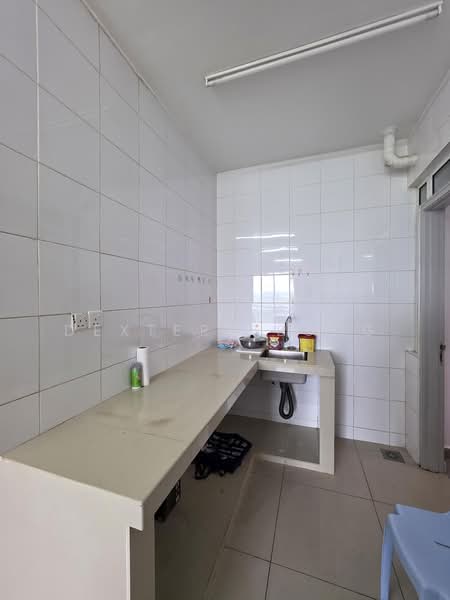 Service Residence for Rent at De Centrum Residences - Dexter Yeong - Kitchen - PropertyGuru.com.my