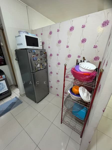 Flat for Rent at Desa Pinang 2 - Jacky Yeoh - Kitchen - PropertyGuru.com.my