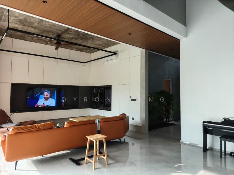 Bungalow House untuk Dijual di Taman Bukit Suria (Cheras) - Dyron Yong - Living Room - PropertyGuru.com.my