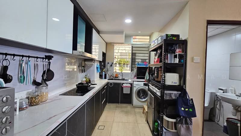 Service Residence for Sale at Alam Idaman - Noor Hidayah Mohamad Noor - Kitchen - PropertyGuru.com.my