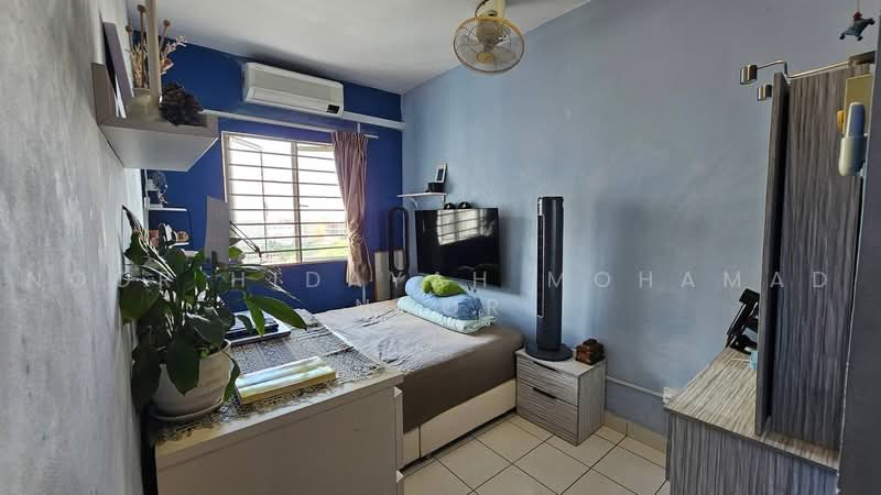 Service Residence for Sale at Alam Idaman - Noor Hidayah Mohamad Noor - Bedroom - PropertyGuru.com.my