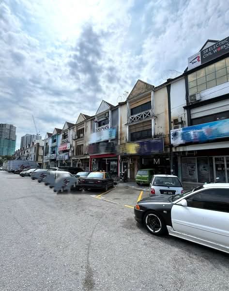 Shop / Office for Sale in Taman Tampoi Utama (Johor Bahru) - Karl Lim - Exterior - PropertyGuru.com.my