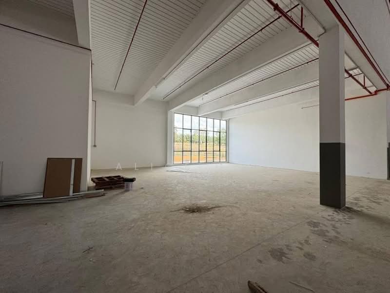Kilang untuk Disewa di Kawasan Perindustrian Senai 1 (Senai) - Alice Goh - Interior - PropertyGuru.com.my