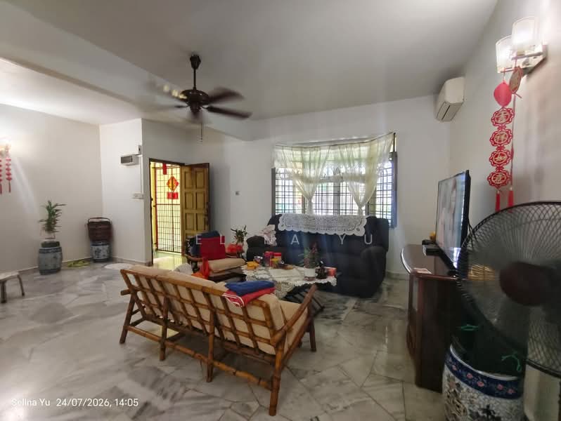 2-storey Terraced House for Sale in Taman Bukit Angsana (Cheras) - Selina Yu - Living Room - PropertyGuru.com.my