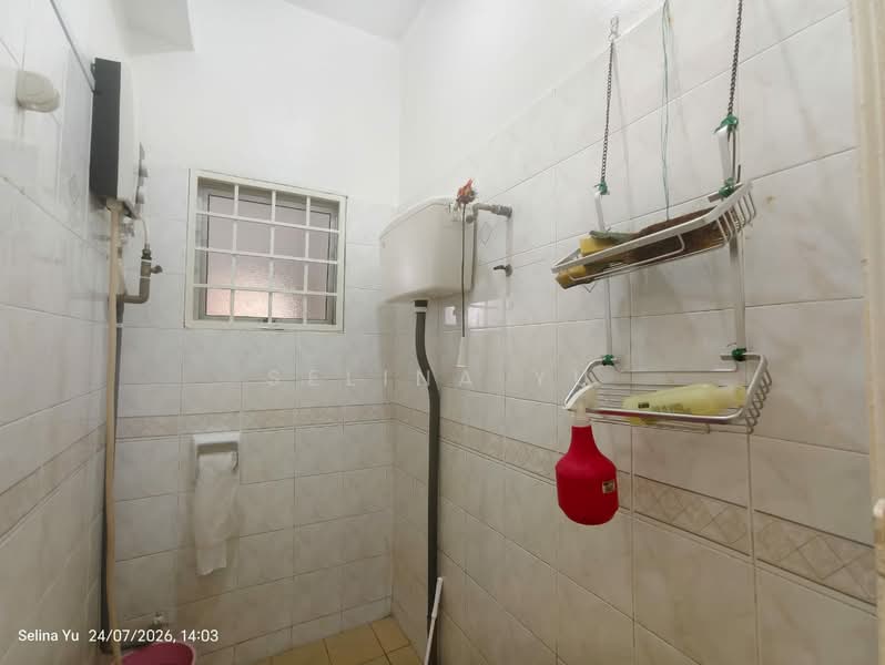 2-storey Terraced House for Sale in Taman Bukit Angsana (Cheras) - Selina Yu - Bathroom - PropertyGuru.com.my