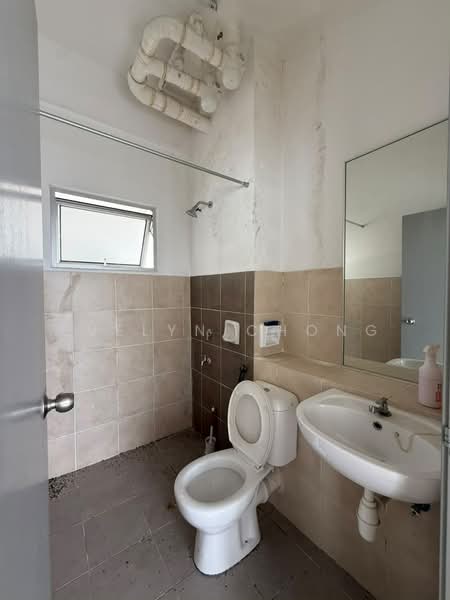 Pangsapuri untuk Disewa di Residensi Seremban Sentral - Evelyn Chong - Bathroom - PropertyGuru.com.my