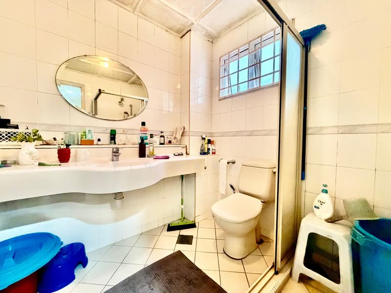 Rumah Berkembar untuk Dijual di Taman Tun Dr Ismail (Kuala Lumpur) - Yin Peng . - Bathroom - PropertyGuru.com.my
