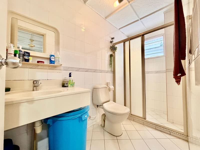 Rumah Berkembar untuk Dijual di Taman Tun Dr Ismail (Kuala Lumpur) - Yin Peng . - Bathroom - PropertyGuru.com.my