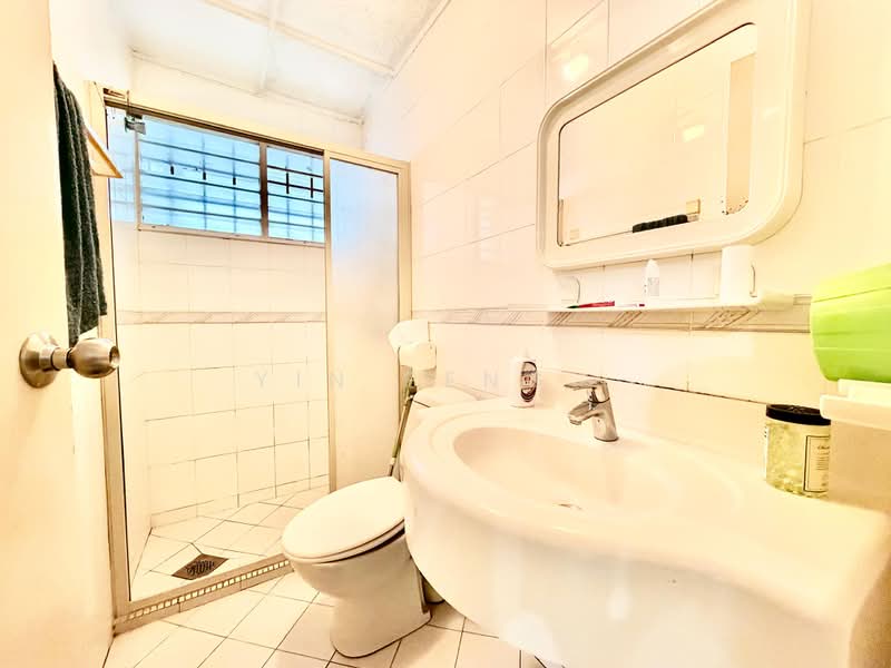 Rumah Berkembar untuk Dijual di Taman Tun Dr Ismail (Kuala Lumpur) - Yin Peng . - Bathroom - PropertyGuru.com.my