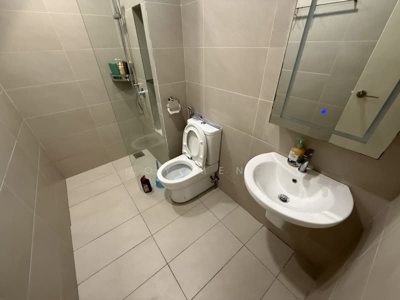 Kondominium untuk Dijual di Setia Pinnacle - Hoy Meng - Bathroom - PropertyGuru.com.my