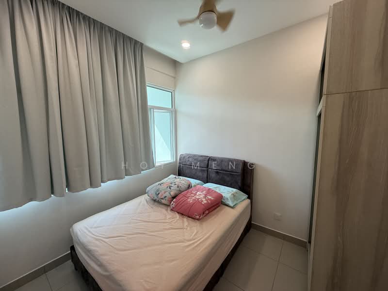 Kondominium untuk Dijual di Setia Pinnacle - Hoy Meng - Bedroom - PropertyGuru.com.my
