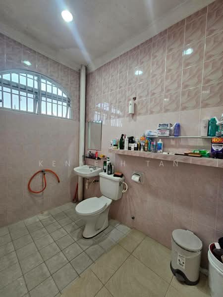 Rumah Teres untuk Dijual di Taman Sri Pulai Perdana 2 (Skudai) - Kenneth Tan - Bathroom - PropertyGuru.com.my