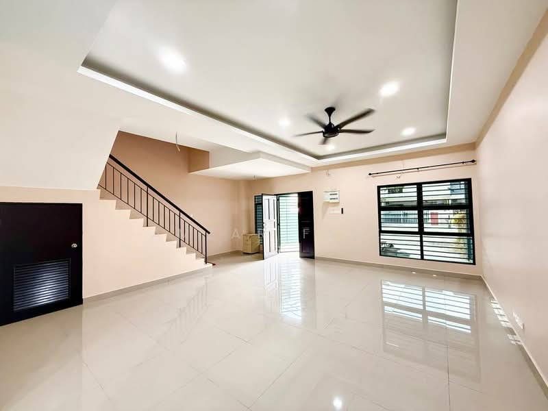 2-storey Terraced House for Sale in Rawang (Selangor) - Amzar Faiz - PropertyGuru.com.my