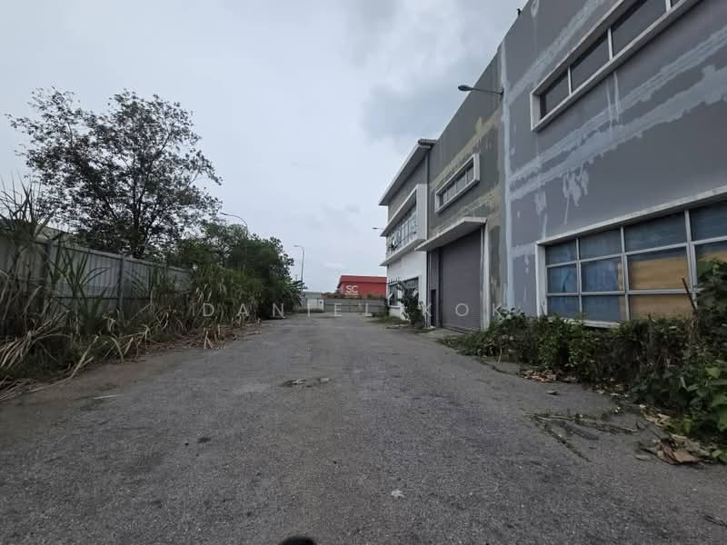 Semi-D Factory for Sale in Taman Perindustrian Pandamaran (Pelabuhan Klang) - Daniel Kok - Exterior - PropertyGuru.com.my
