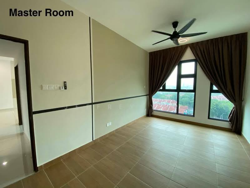 Condominium for Rent at Hillcrest Heights - Jeffrey Yap - Master Bedroom - PropertyGuru.com.my
